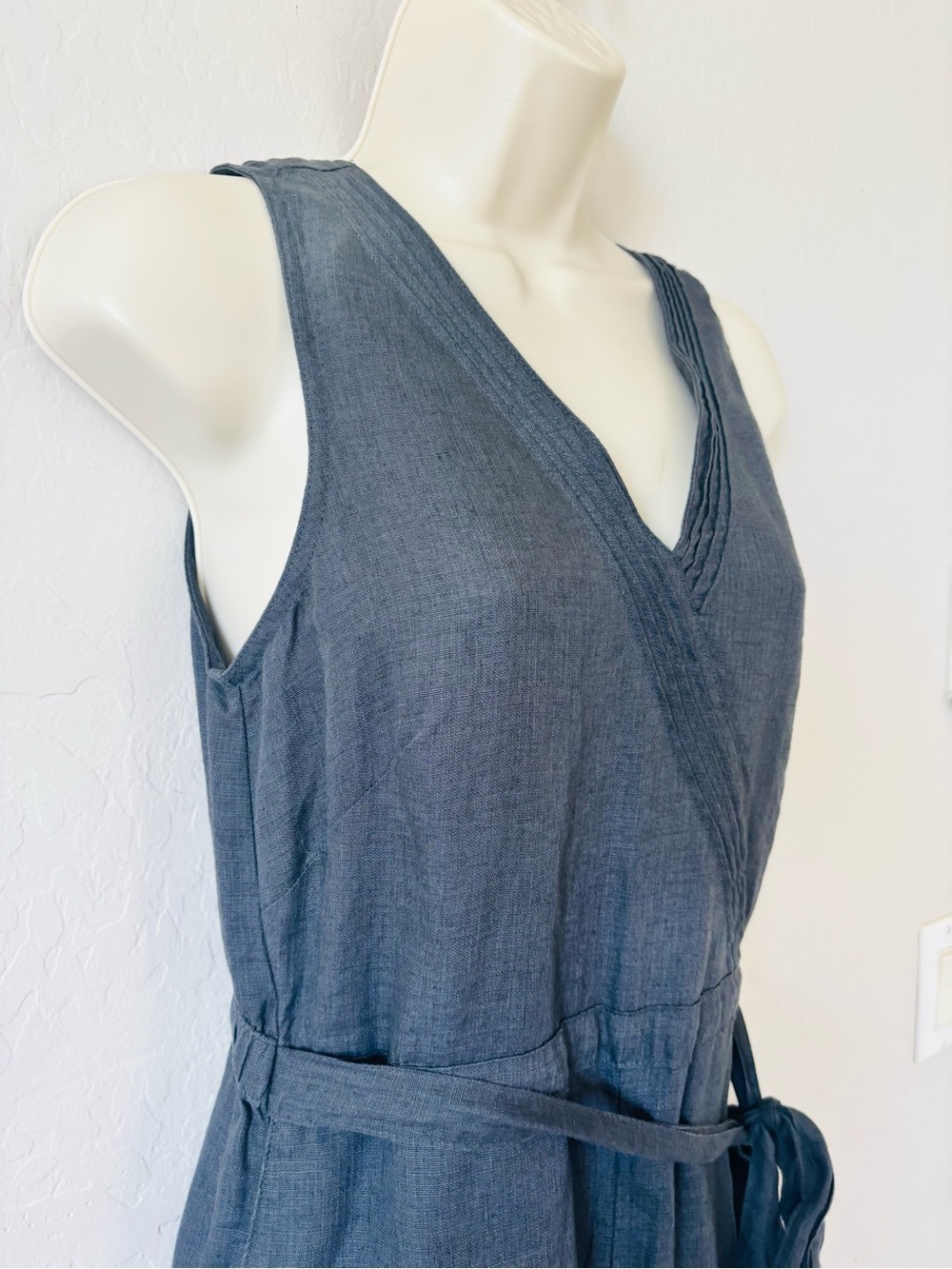 Kuhl Fresco Jumpsuit Sleeveless V-Neck Tie-Waist Cropped Jumpsuit - Charcoal - Picture 3 of 12